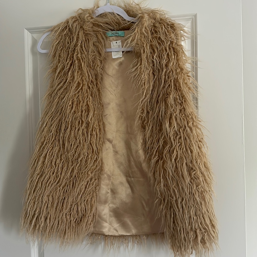 Shag faux fur vest